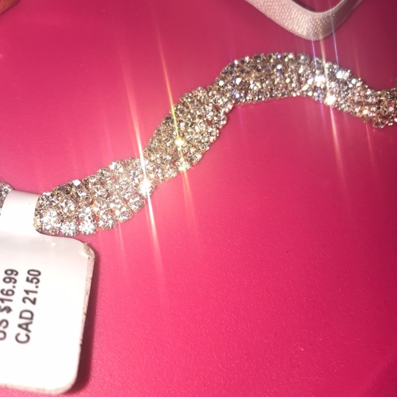 3/$15 Rhinestone headband - Picture 2 of 5